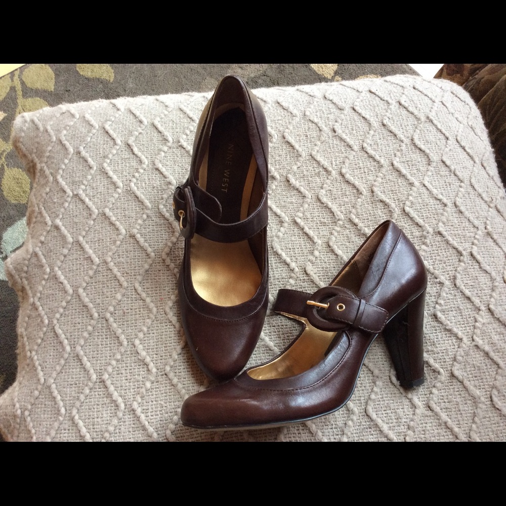 Nine West pumps